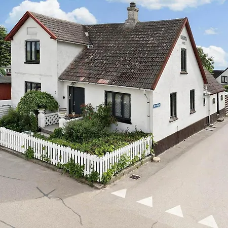 20601-samso-nordby-hovedgade-2 *